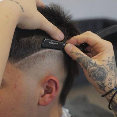 JN2672_in-blog-img_400x400_Meet-the-Barber-Series-fade.jpg