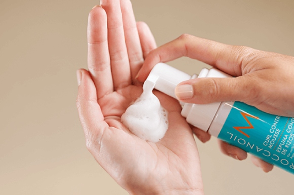 Curl Control Mousse 580x385.jpg